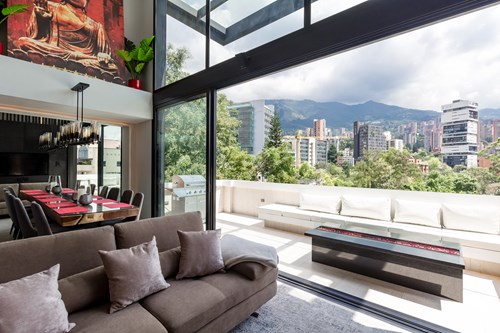 Real Estate and Renting in Colombia: Requirements, Costs, and What Foreigners Need to Know