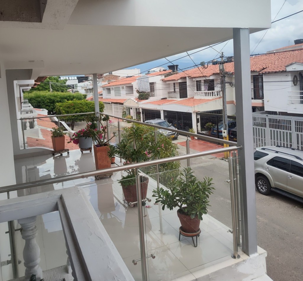 retire in Colombia on $2000 a month